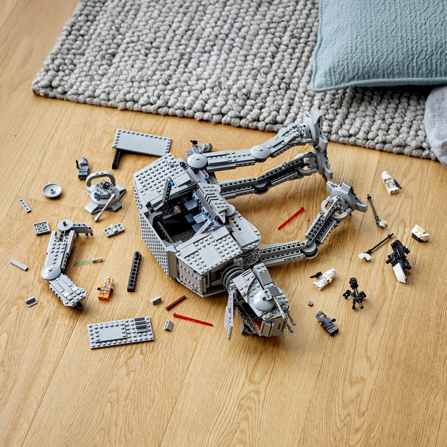 LEGO® Star Wars™ AT-AT™ - Image 14