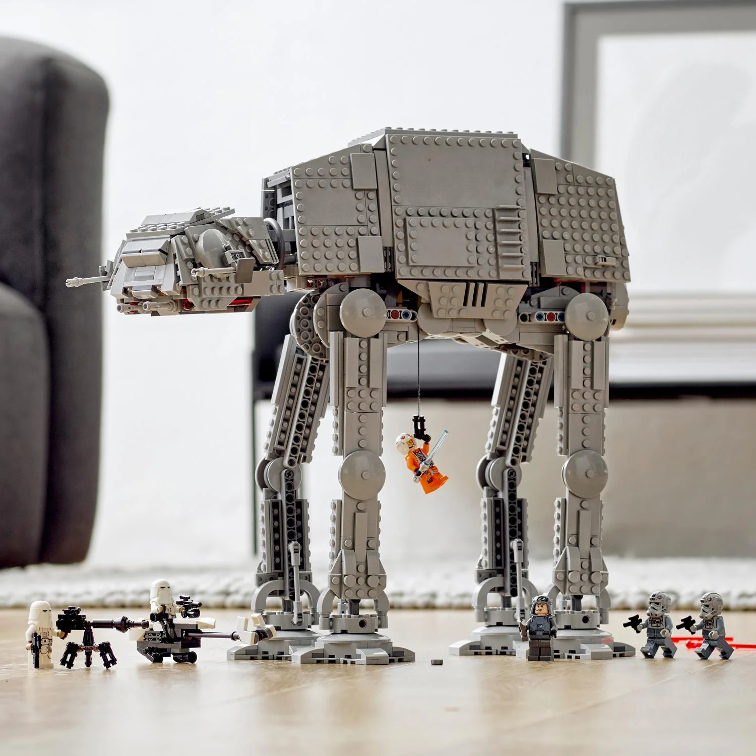 LEGO® Star Wars™ AT-AT™ - Image 15