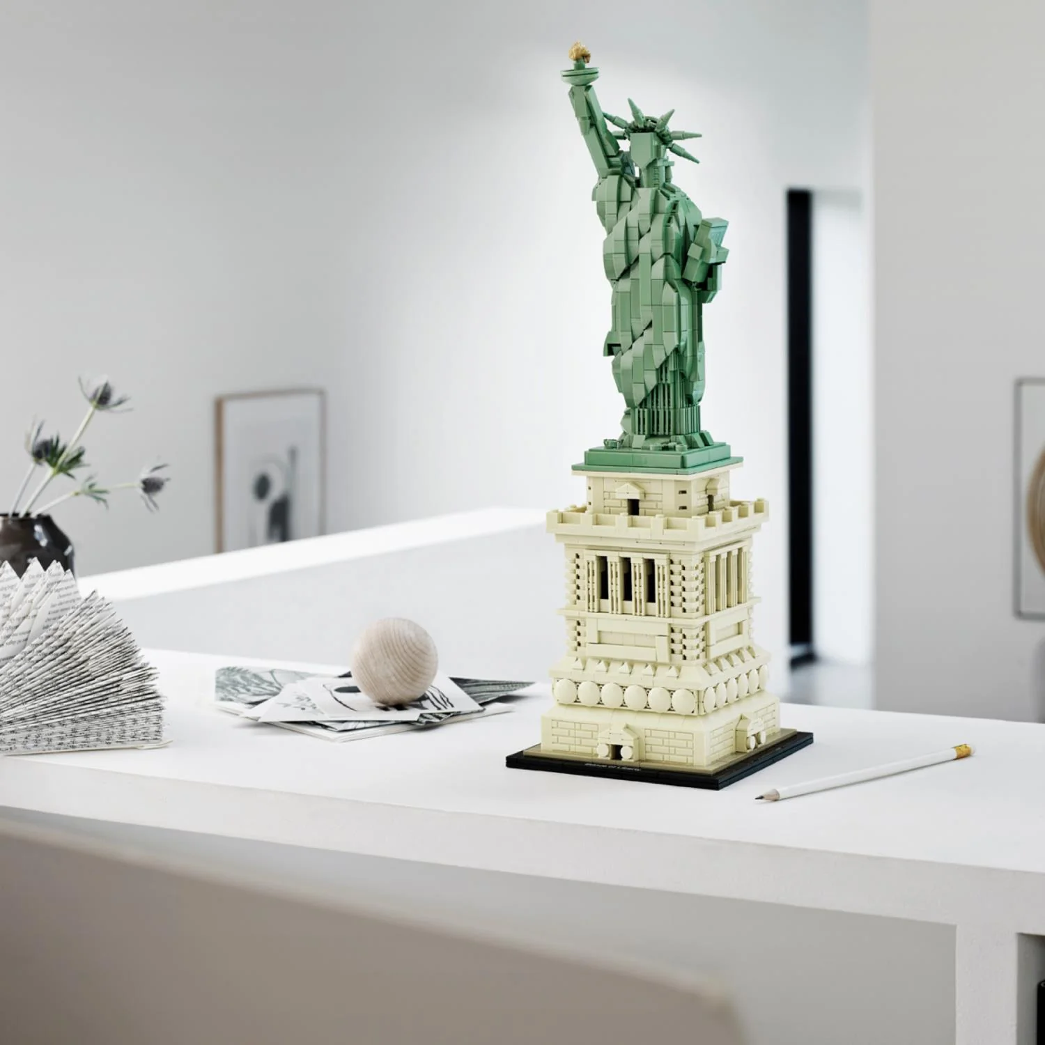 LEGO® Architecture Statue of Liberty - Image 8