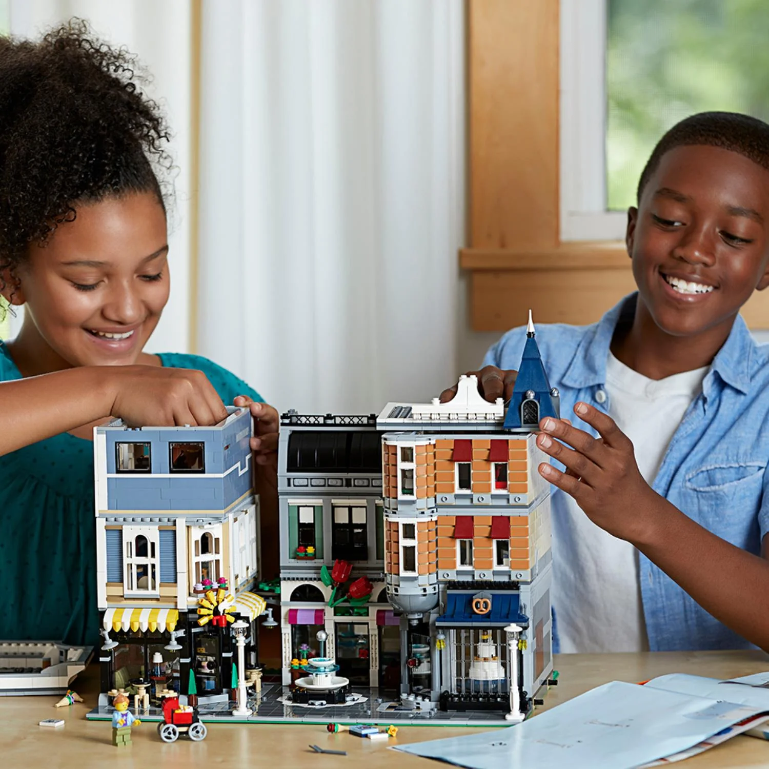 LEGO® Assembly Square - Image 6