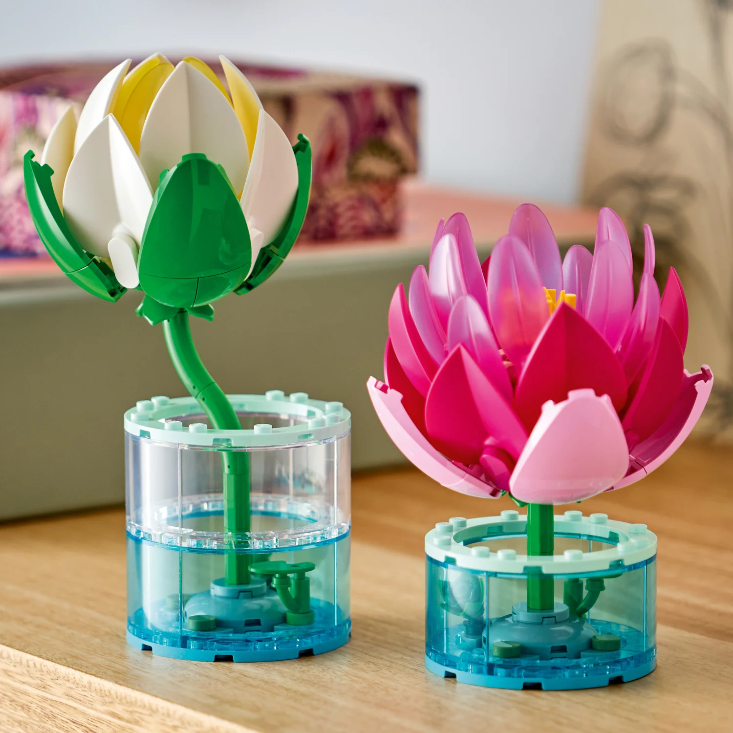 LEGO® Botanicals Water Lilies - Image 5