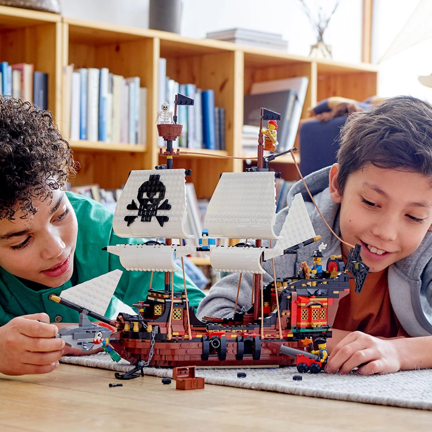 LEGO® Creator 3-in-1 Pirate Ship - Image 3