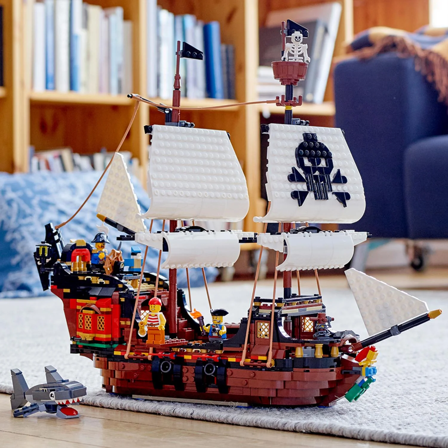 LEGO® Creator 3-in-1 Pirate Ship - Image 5