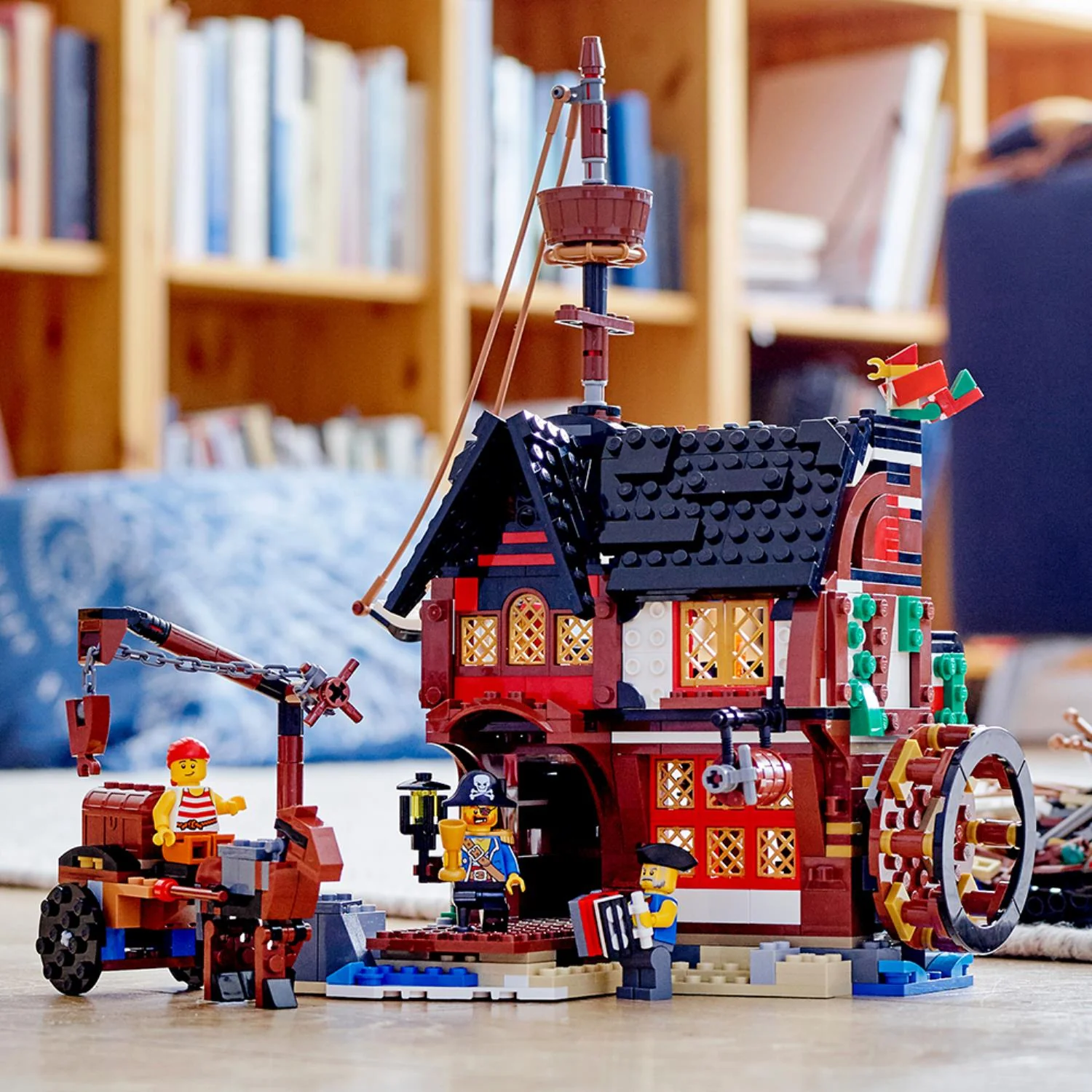 LEGO® Creator 3-in-1 Pirate Ship - Image 7