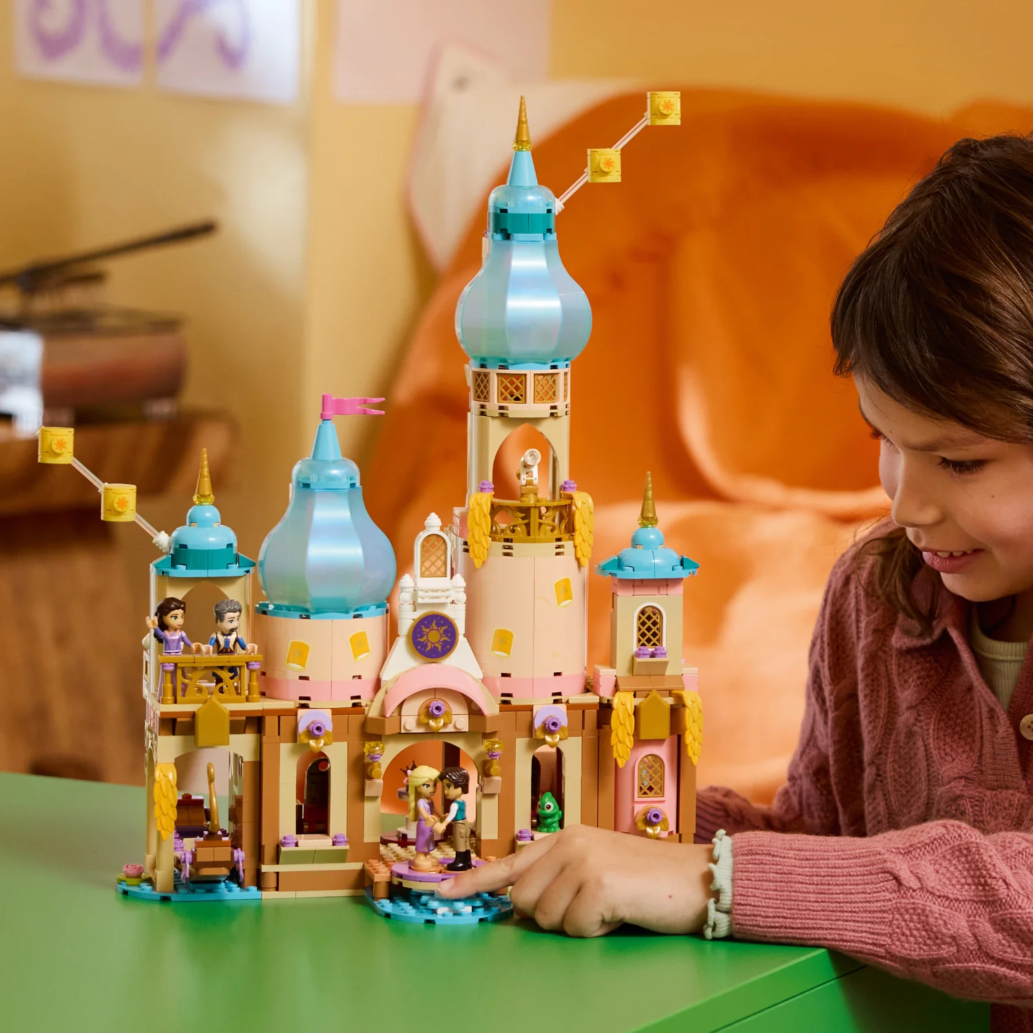 LEGO® | Disney Princess Rapunzel’s Castle - Image 4