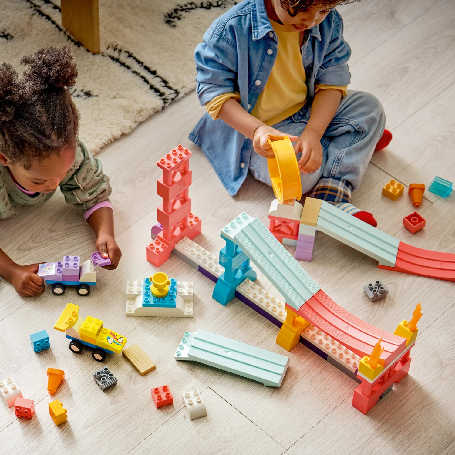 LEGO® DUPLO® Town 3 in 1 Creative Ramps with Vehicles - Image 3