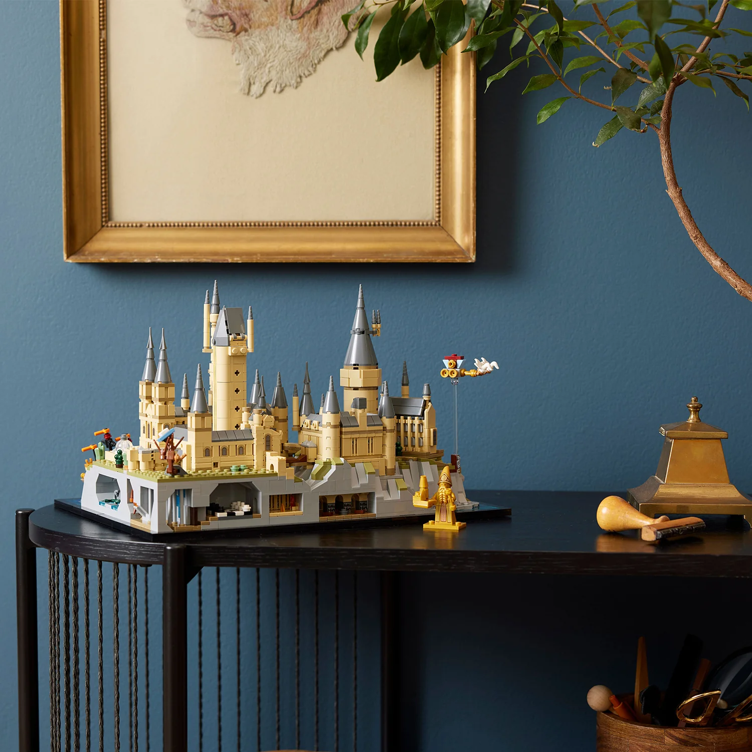 LEGO® Harry Potter™ Hogwarts™ Castle & Grounds - Image 7