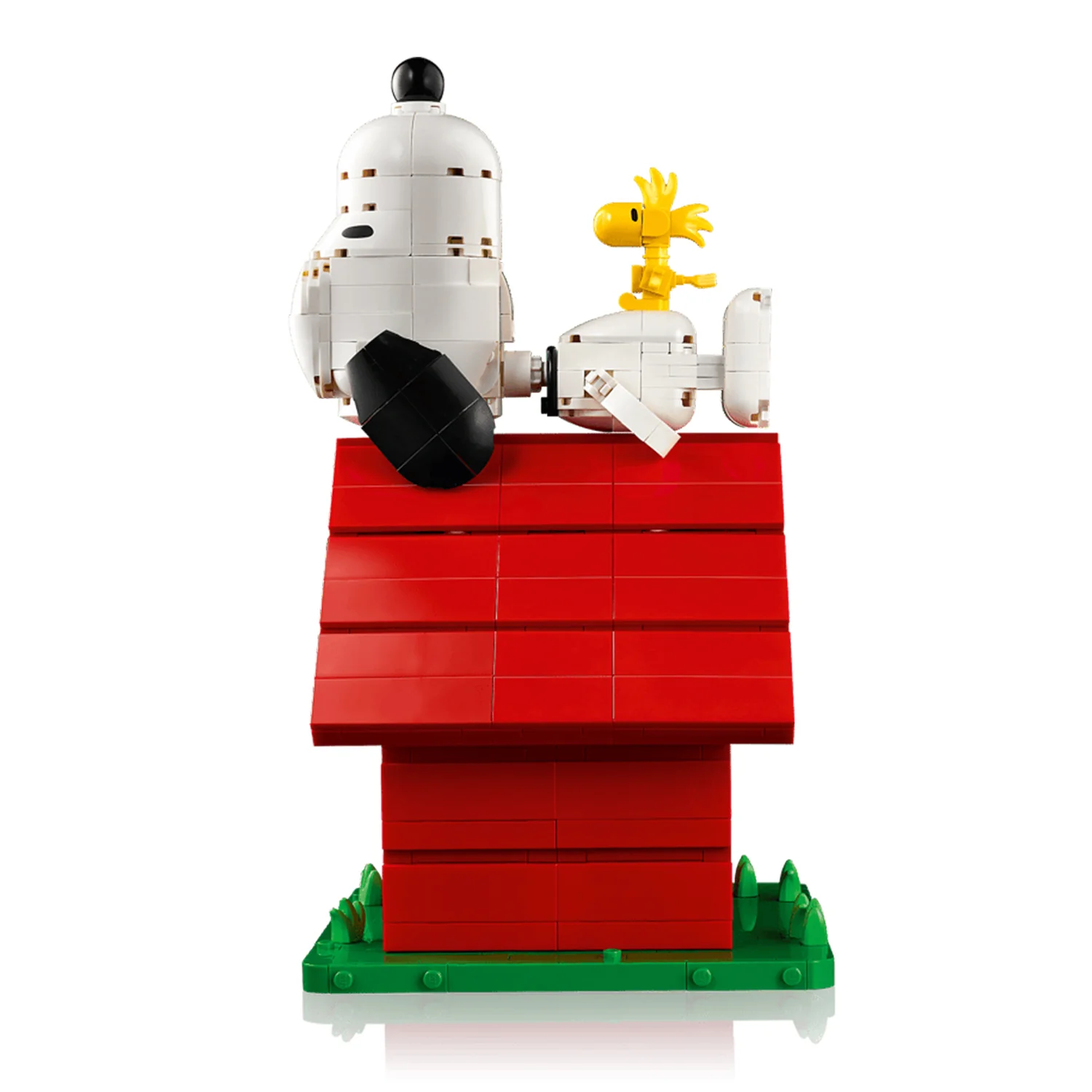 LEGO® Ideas Peanuts: Snoopy’s Doghouse - Image 12