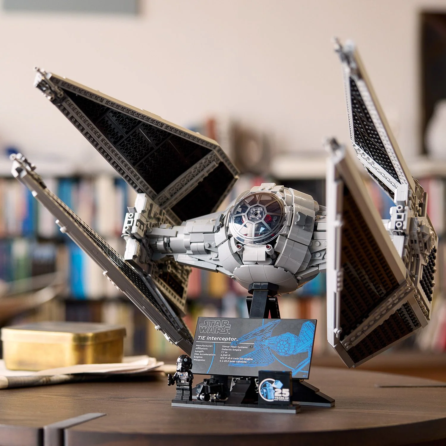 LEGO® Star Wars™ TIE Interceptor™ - Image 8