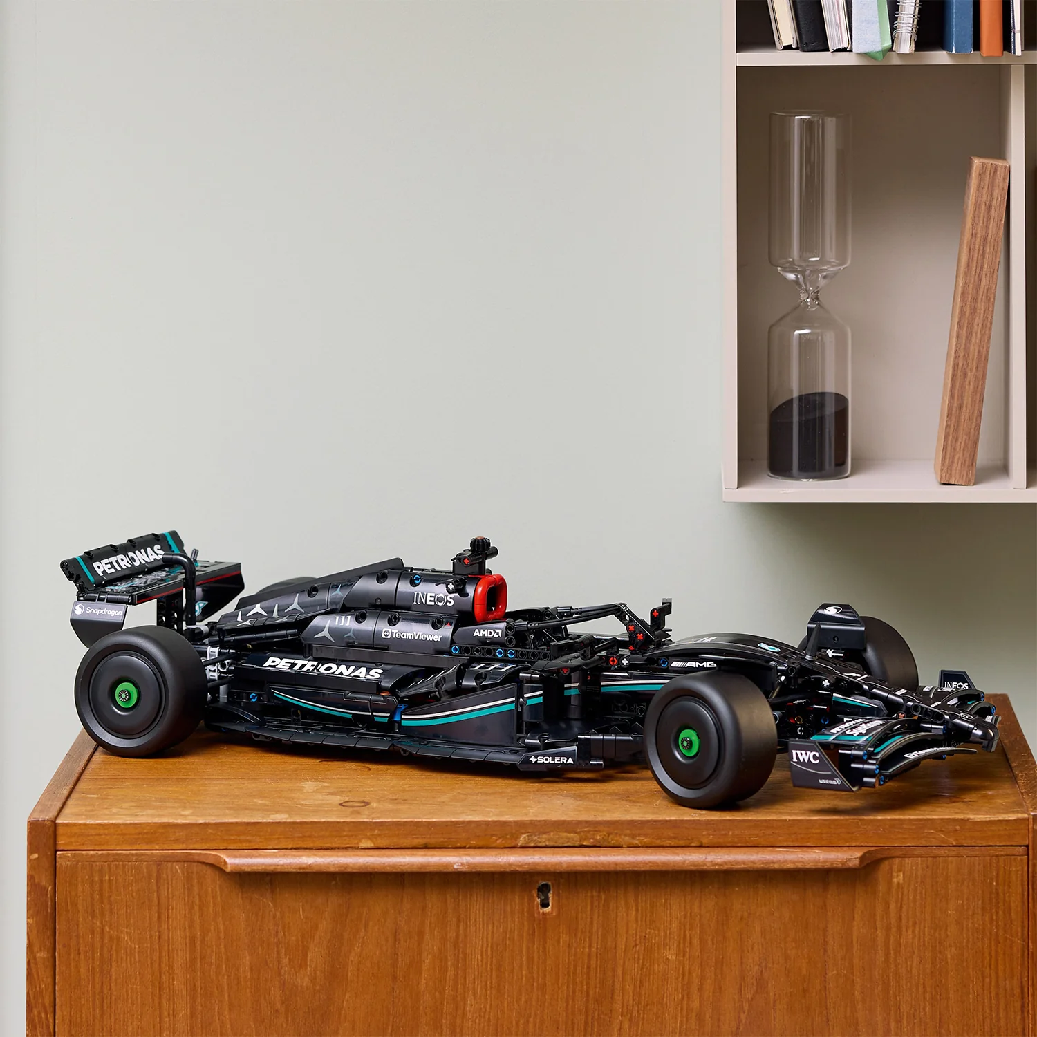LEGO® Technic Mercedes-AMG F1 W14 E Performance - Image 8