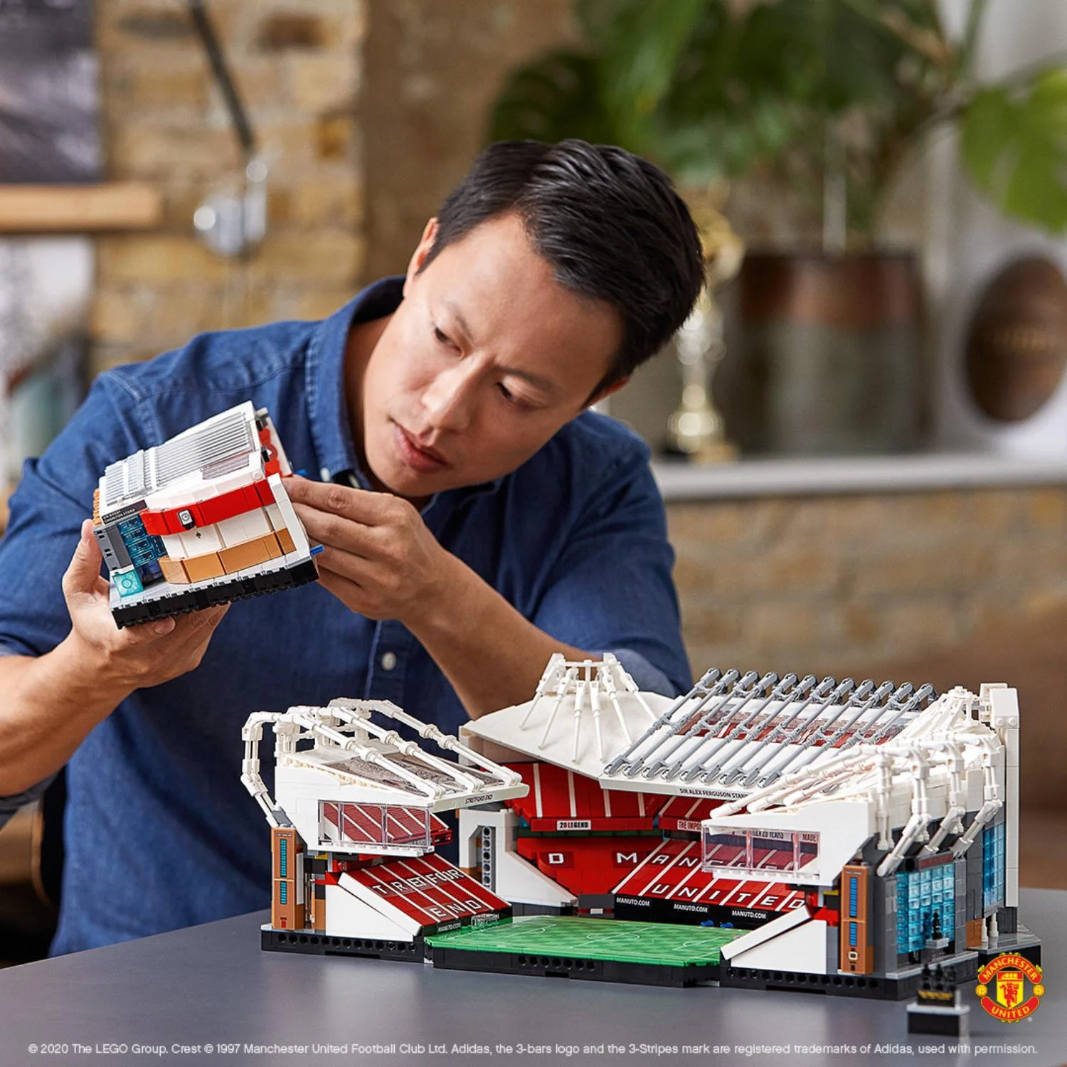 LEGO® Old Trafford - Manchester United - Image 12