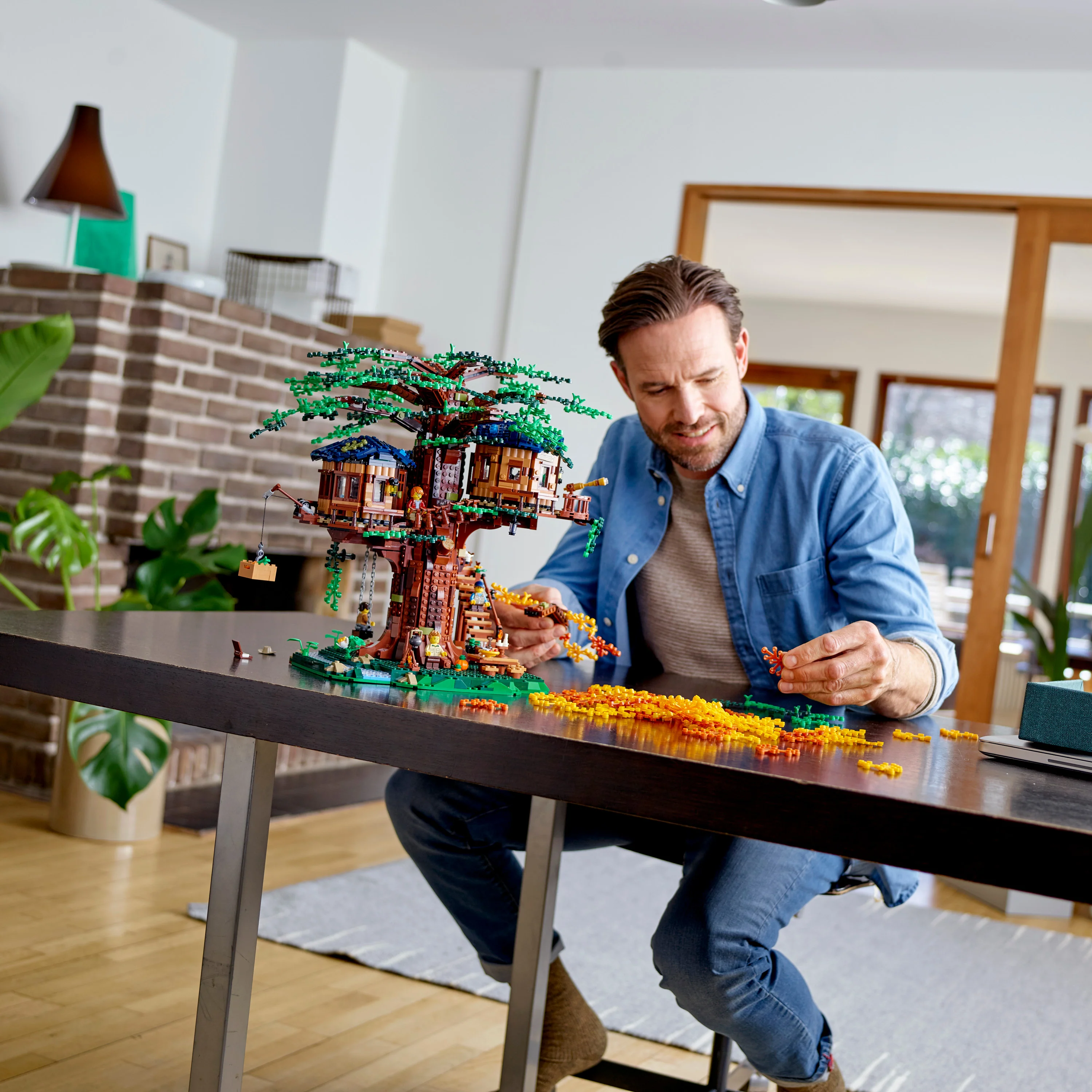 LEGO® Ideas Tree House - Image 3